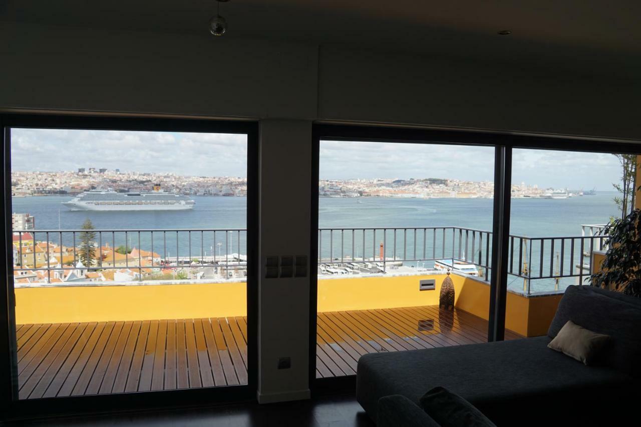 Ferienwohnung Penthouse Bellevue Almada Exterior foto